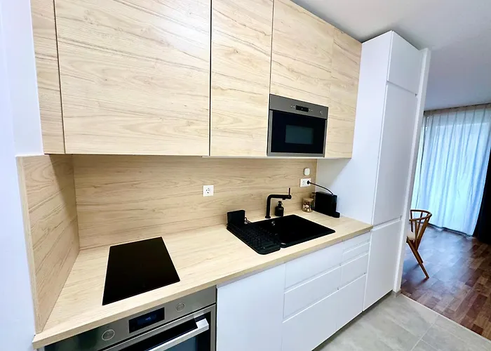 Апартаменты River Passage Garage/ac/balcony